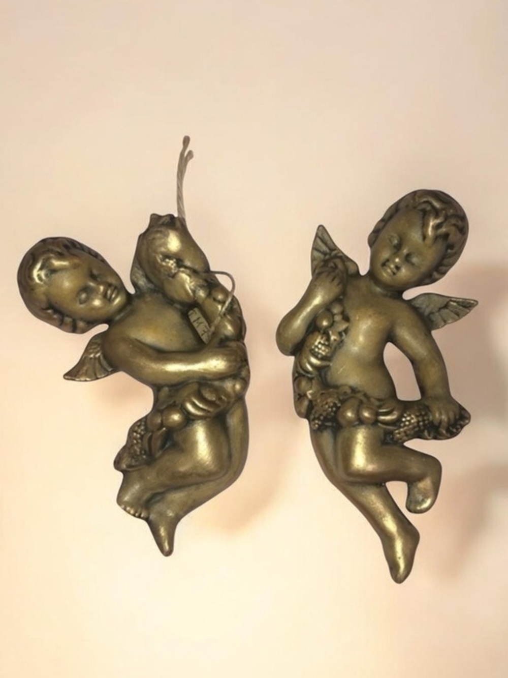Vintage ceramic gold wall Cherub Angeles figurine plugs